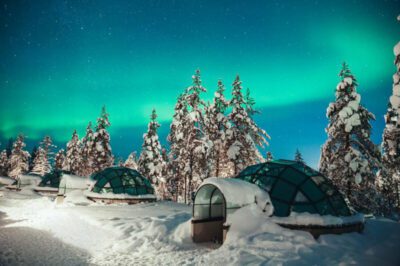 Finlândia: a casa do papai noel com experiência em iglu de vidro